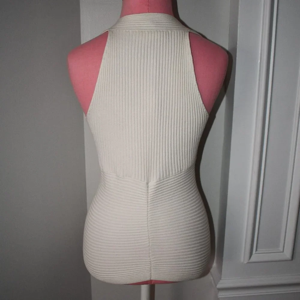 White House Black Market Ivory Tank  Size: SMALL - Picture 2 of 4